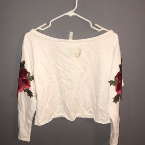 Crop sweatshirt with embroidered roses